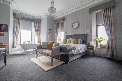 Lugton Rooms - Accommodation - Beith