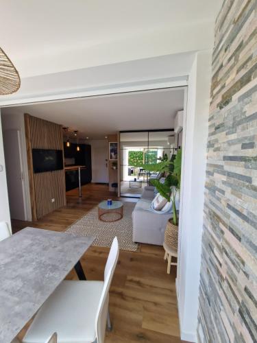 Appartement neuf - Location saisonnière - Saint-Laurent-du-Var