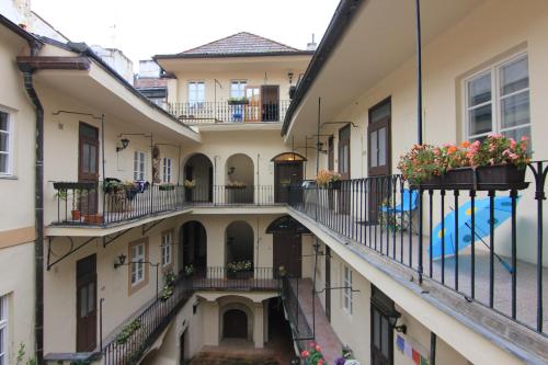Prokopska in the heart of Mala Strana, Прага