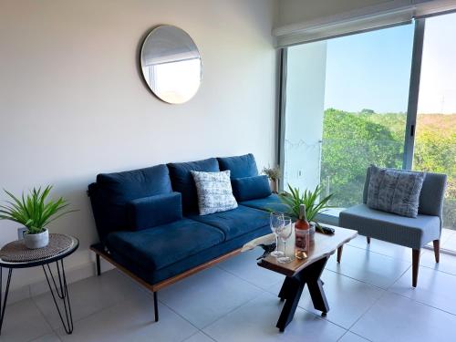 2 BD Suite with Balcony Gym Rooftop Pool Hot Tub in Playa del Carmen, Mexico