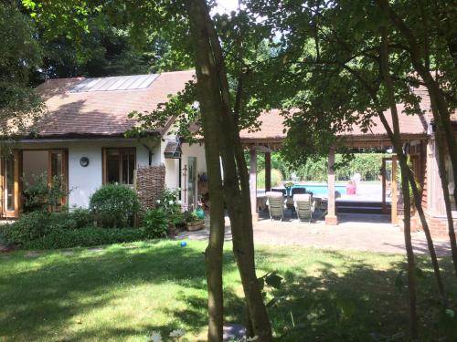 Picture of Chichester Holiday Properties - North Mundham Rural Mezzanine Studio With Shared Pool & Tennis