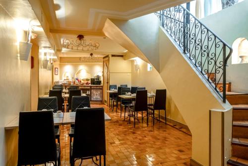 Food and beverages, Villa Royale Montsouris Hotel in 14th - Tour Montparnasse