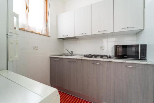 Kitchen, Casa Palmavera in Pivarada