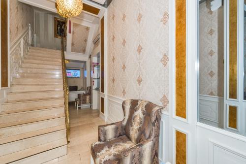 ジ エンプレス セオドラ