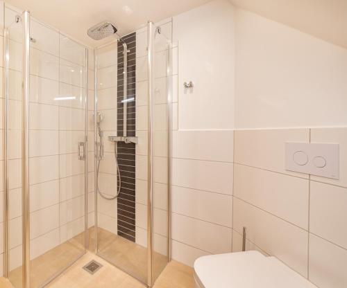 Jöri Hüs 2 Jöri Hüs 2