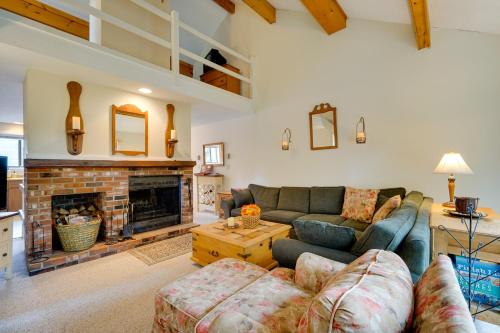 Dover Condo w/ Grill & Balcony: 3 Mi to Mt Snow!, Dover (Foto 4)