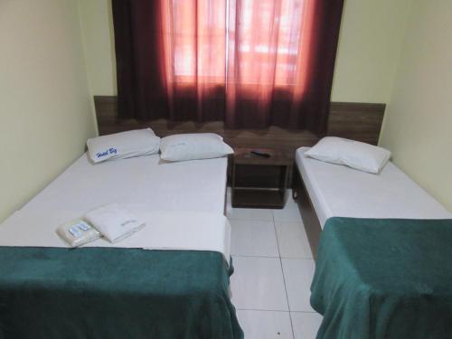 Standard Double Room image 5