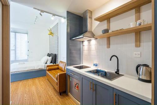 YO's Homes Rivergate Apartment Near District 1