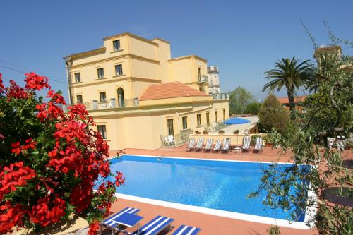 Exterior view, Hotel Villa Igea in Sorrento