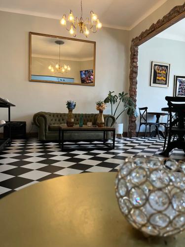 Общая зона отдыха/ТВ, Hotel Casa Aure in Сантьяго