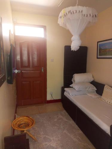 Cosy House near Airport JKIA Train SGR