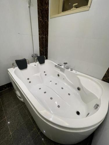 Termálfürdő, بديل الاول للشقق المخدومة in Ash Shifa