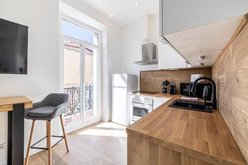 34 BORNIOL - Bel appartement rénové avec mezzanine Cannes, Cannes (fotografie 6)