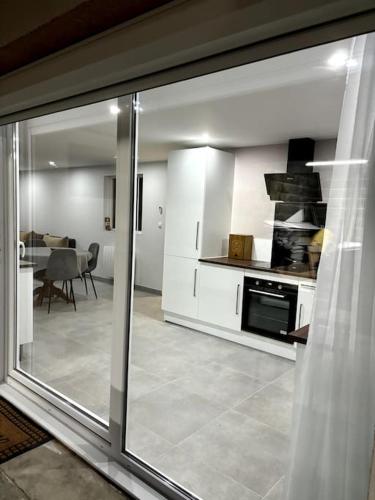 Appartement cosy 90m²/ 6 personnes in Serezin-du-Rhone