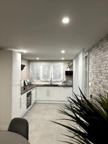 Appartement cosy 90m²/ 6 personnes in Serezin-du-Rhone