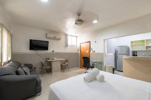 Fantástico Estudio con AC, Wifi, & Auto Check-in #2 in Mérida, Mexico