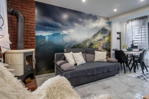 Domek nad "Szumiącym Potokiem" (Domek nad "Szumiacym Potokiem") in กูตือ