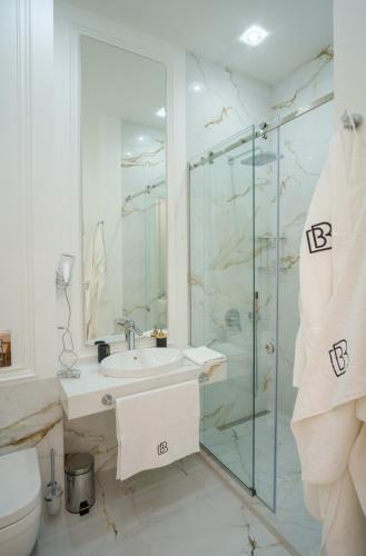 BB Signature Collection Room Type - Deluxe King Room