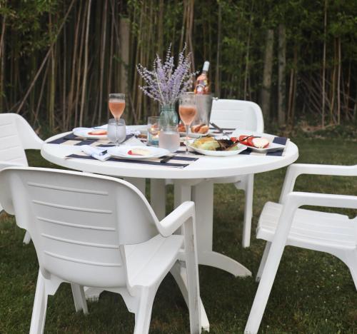 Hartman's Briney Breezes Beach Resort - 편의 시설/서비스