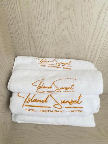 548190850 Island Sunset Hotel - Đảo Phú Quý