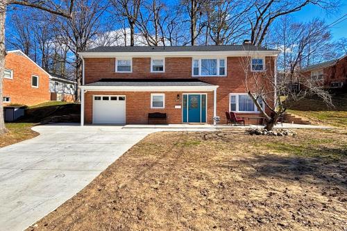 GREAT HOUSE FOR GREAT FAMILY in West Springfield, USA
