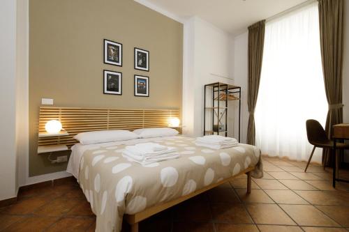 Frankie sweet home, Naples