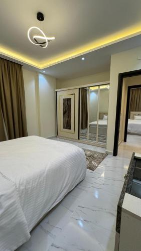 Sleeps 4