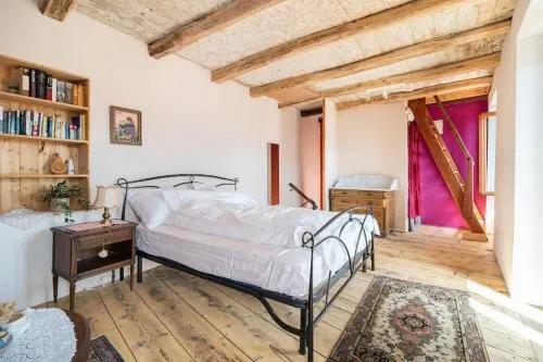 Come Relax and Enjoy the Breathtaking Views in Brissago, Schweiz