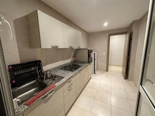 Superbe appartement avec Netflix et Iptv in وجدة