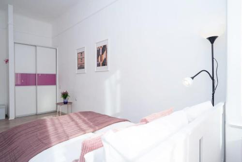 Ultra Central cozy apartment - image 2