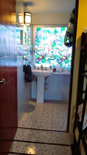 Habitacion con dos camas dobles y baño propio in Puebla, Mexico
