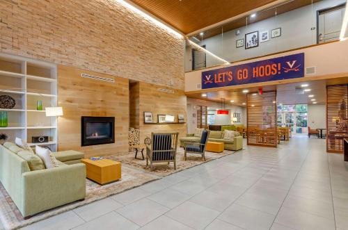 Country Inn & Suites by Radisson, Charlottesville-UVA, VA