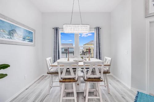 Dolphin Deck OR120 in Rockport, USA