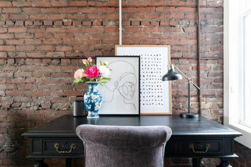 Upscale Loft, Walkable Area, Close to Stadiums in Cleveland, USA