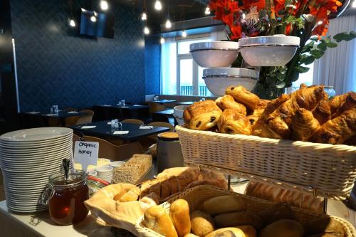 Amadi Panorama Hotel - image 9