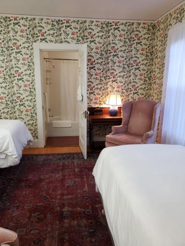 Harbourside Inn - image 10