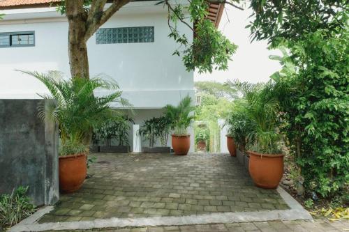 Villa Arawan - Beautiful 3BR Villa in Kerobokan