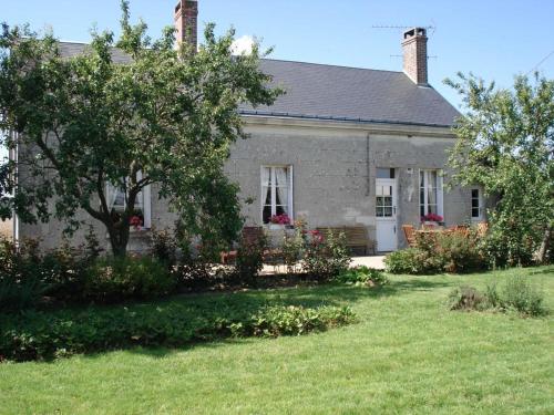 Gîte Prunay-Cassereau, 3 pièces, 4 personnes - FR-1-491-369 (Maison restauree a la campagne avec jardin, poele a bois et WIFI, proche de chemins pedestres et eta) in Authon