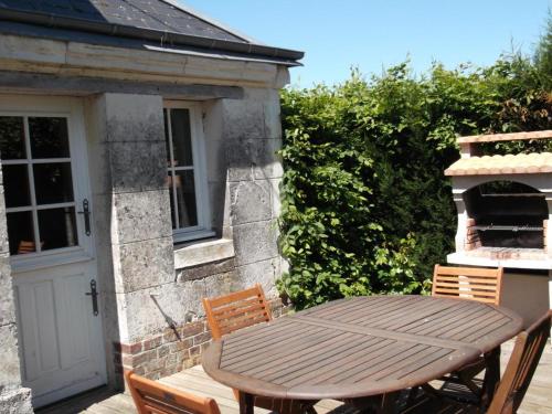 Gîte Prunay-Cassereau, 3 pièces, 4 personnes - FR-1-491-369 (Maison restauree a la campagne avec jardin, poele a bois et WIFI, proche de chemins pedestres et eta) in Authon