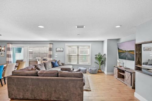 Paradise Packs A Punch! Beachside Home with Heated Pool Outdoor Lounge Steps from Beach Access - main image