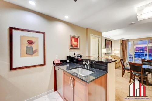 MGM Signature-08-801 1Br2Ba F1 Strip View Balcony, Las Vegas (foto 8)