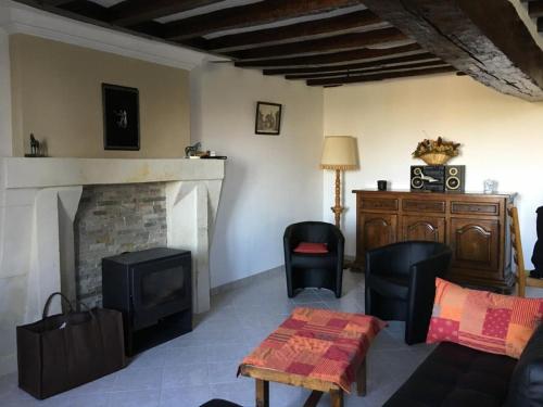 Gîte Saint-Rimay, 4 pièces, 6 personnes - FR-1-491-383