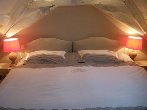 Gîte Monteaux, 2 pièces, 2 personnes - FR-1-491-422 (Charmante maison avec jardin privatif, proche des Chateaux de la Loire, animaux acceptes - FR-1-491-) in Monteaux