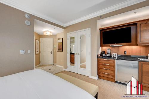 F1 Track View - Jacuzzi & Strip View Studio Suite, Las Vegas (foto 6)