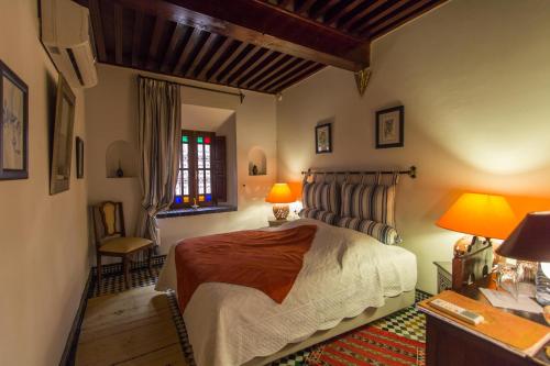 2 twin beds