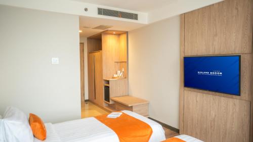 Deluxe Twin Room image 8