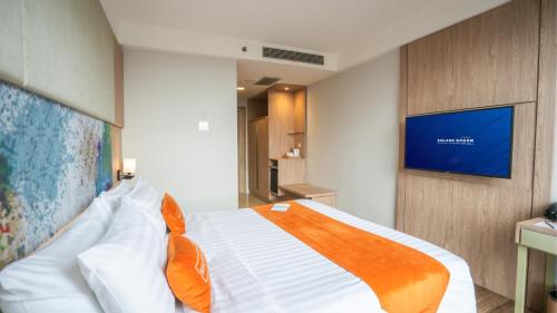 Deluxe King Room image 4