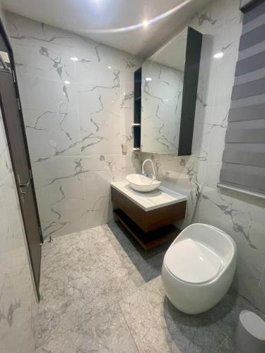 Three-Bedroom Villa image 10