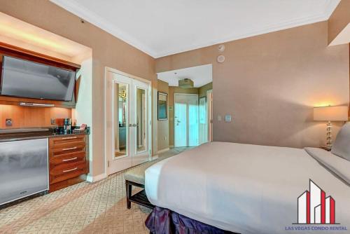MGM Signature-34-803 F1 Track & Strip View Studio, Las Vegas (photo 7)