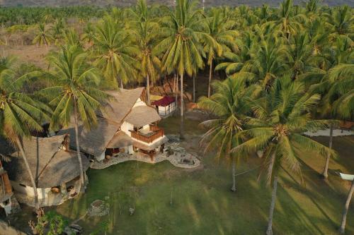 Beach-Front Sumbawa Surf House